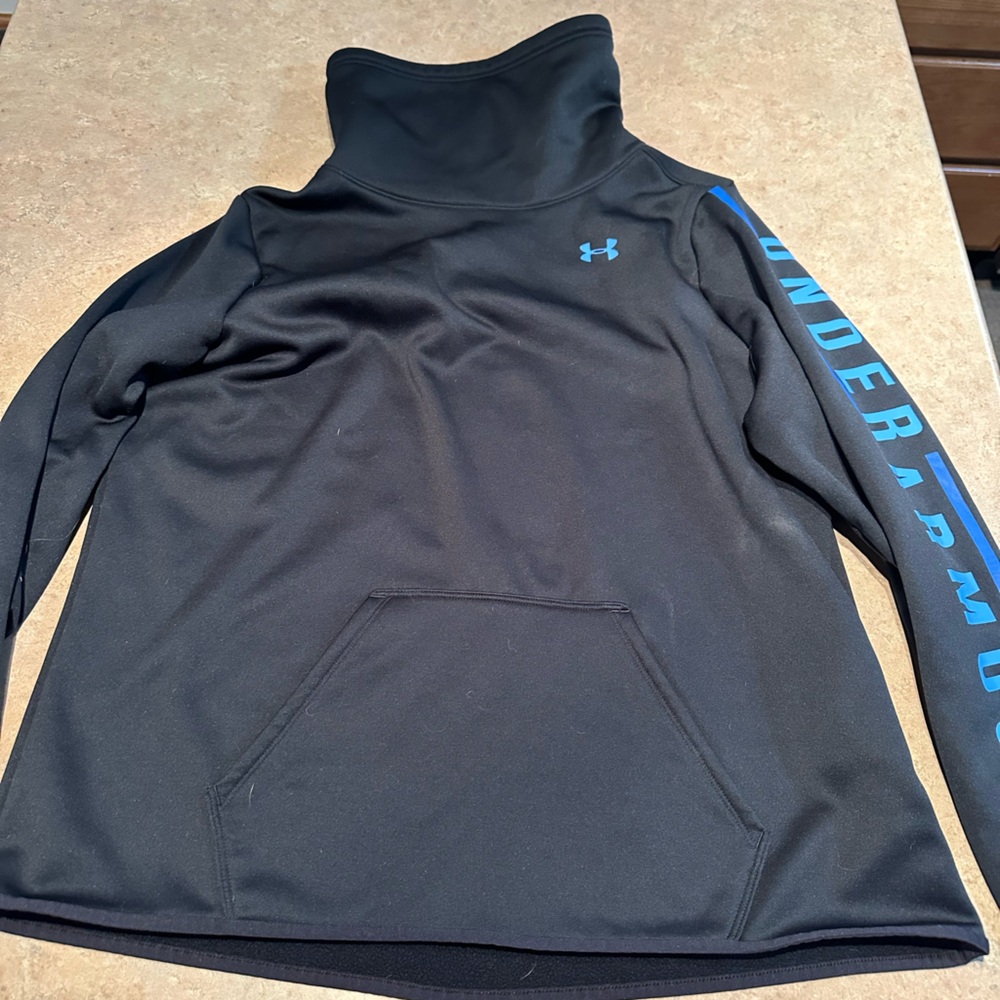 Under Armour sweatshirt